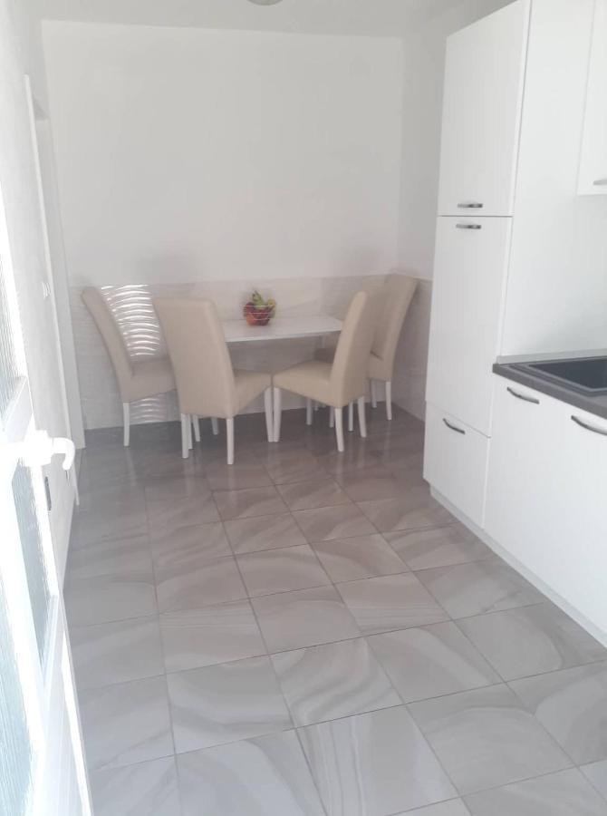 Apartments Senka Orebić Extérieur photo